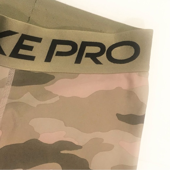 NIKE PRO COOLANT CAMO CROP TIGHTS - Picture 3 of 5